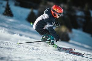 Skiing Female