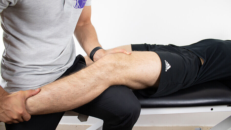 varus stress test- knee assessment varus stress test